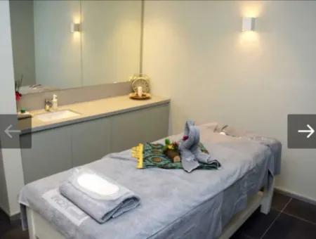 Vatandaşlığa Uygun Beytepe İncek Bulvar Loft Satılık 4+1 17.Kat Park Manzaralı Güney Cephe  Daire